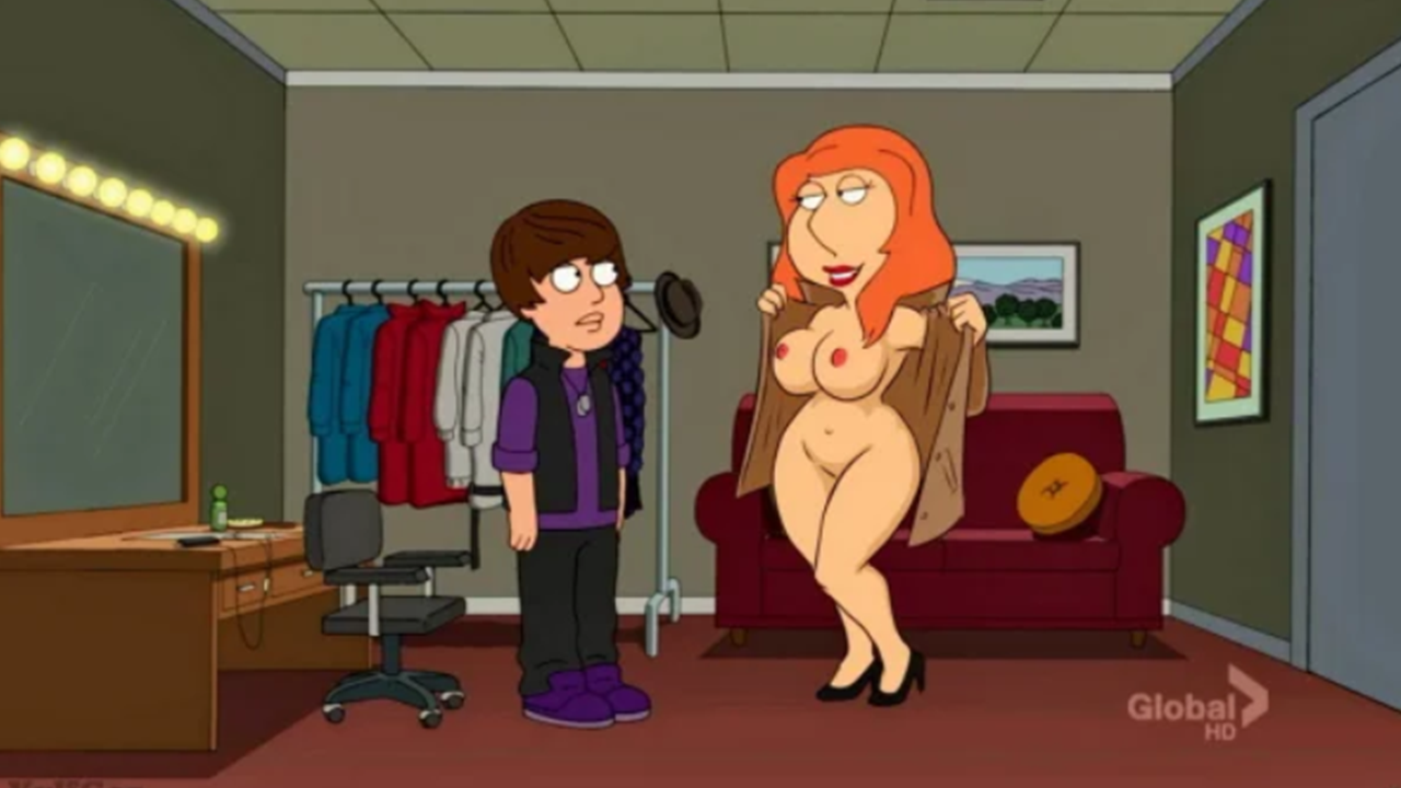 Lois nude show family guy porn - Family Guy Porn